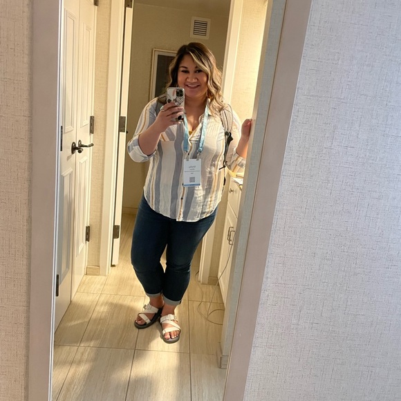 Meet your Posher, Shelby - Picture 4 of 4